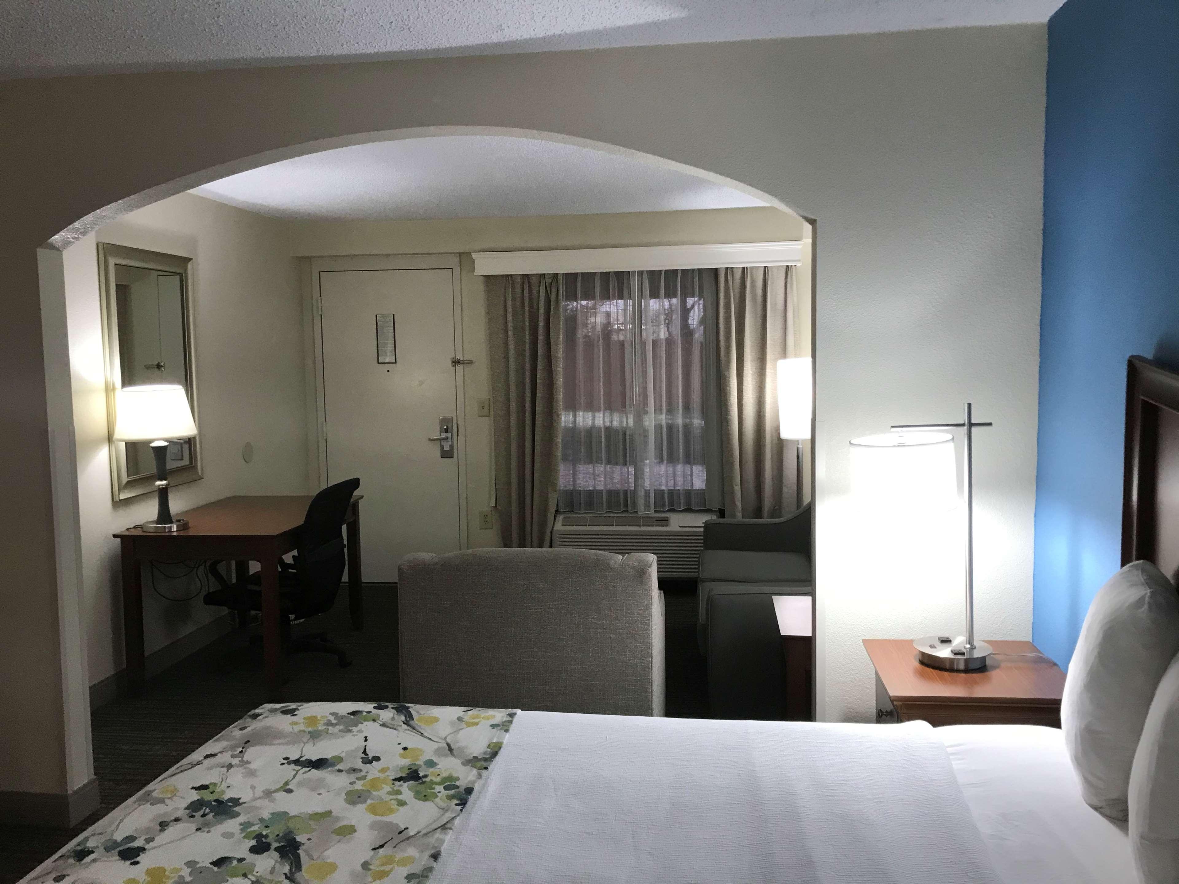 Best Western Inn & Suites Monroe Exteriér fotografie