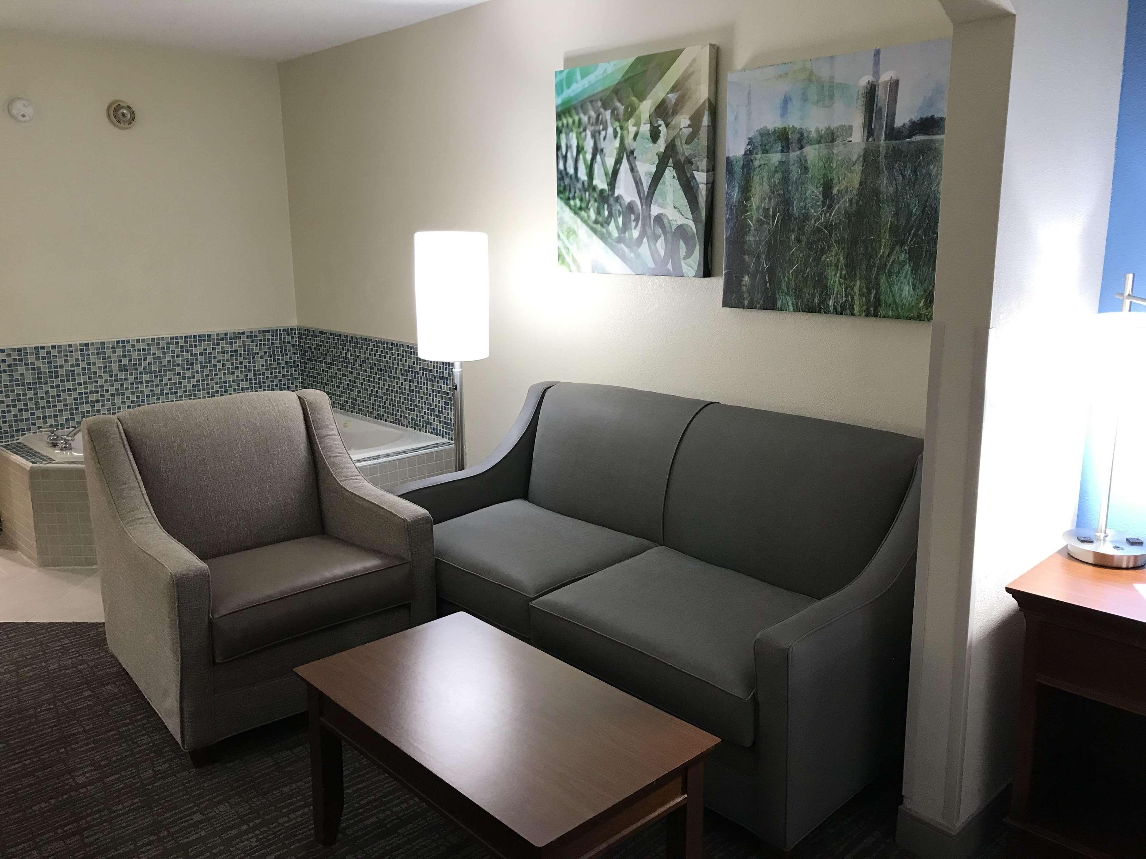 Best Western Inn & Suites Monroe Exteriér fotografie