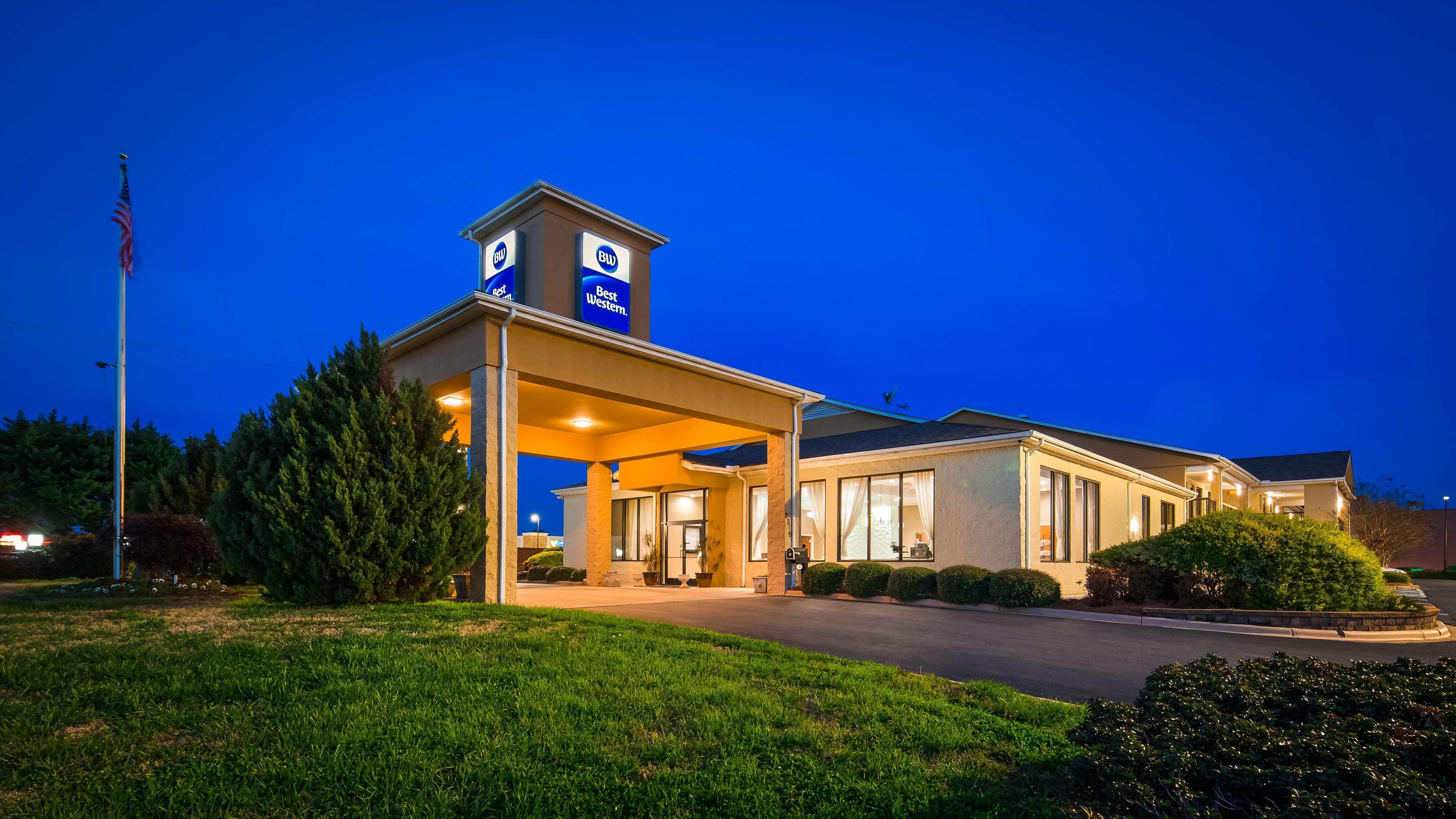 Best Western Inn & Suites Monroe Exteriér fotografie