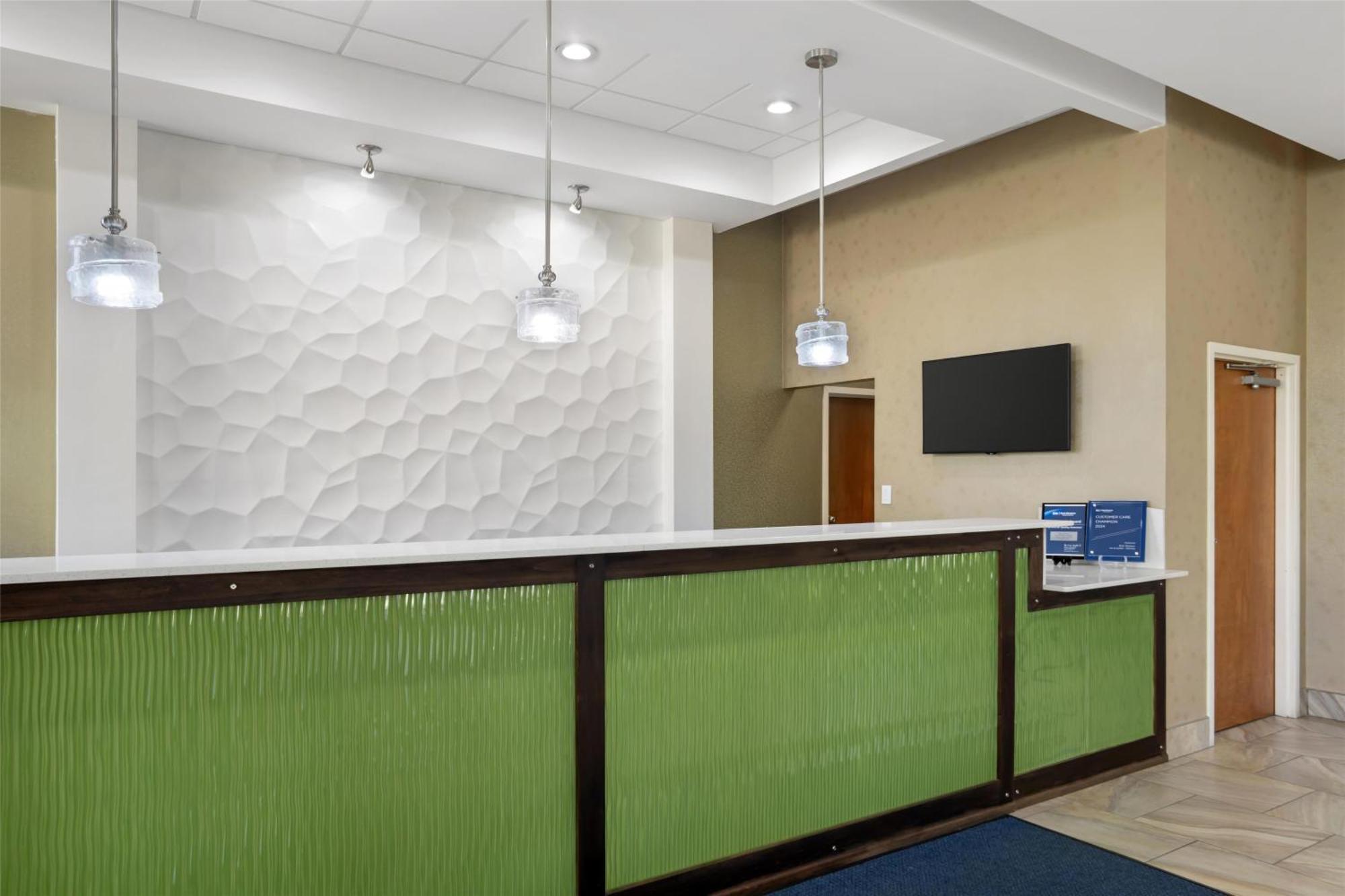 Best Western Inn & Suites Monroe Exteriér fotografie